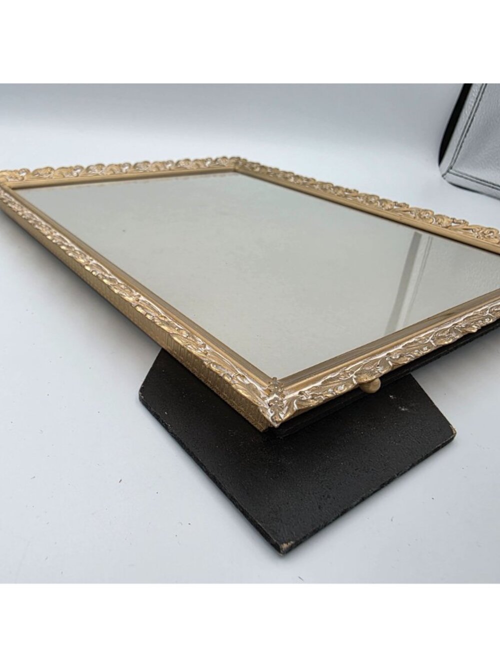Vintage Gold-Tone Ornate Floral Picture Frame Filigree Hollywood Regency 8x10" - Picture 10 of 10